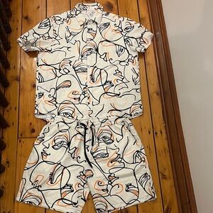 Men’s Summer Abstract Face Print Lightweight Top/Short Set White Black XL